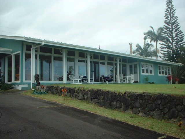 Hilo Dock of the Bay